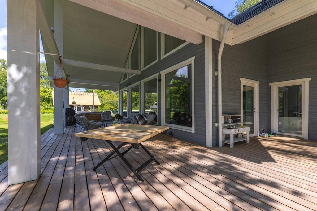 Hiiumaa Modern Villa With Sauna & Hot Tub מראה חיצוני תמונה