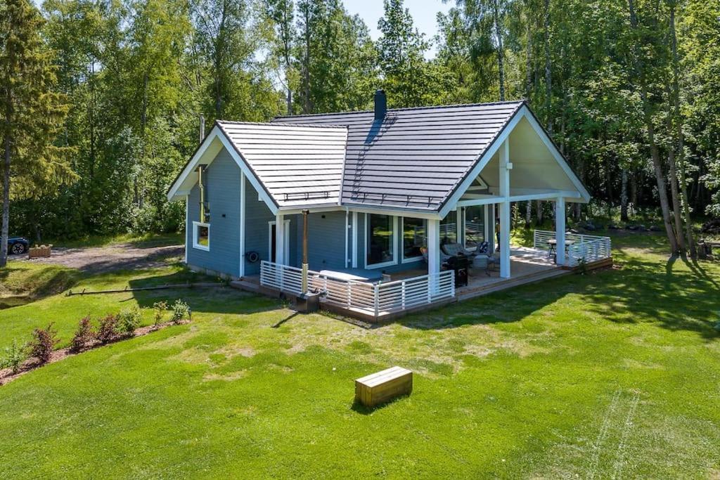 Hiiumaa Modern Villa With Sauna & Hot Tub מראה חיצוני תמונה